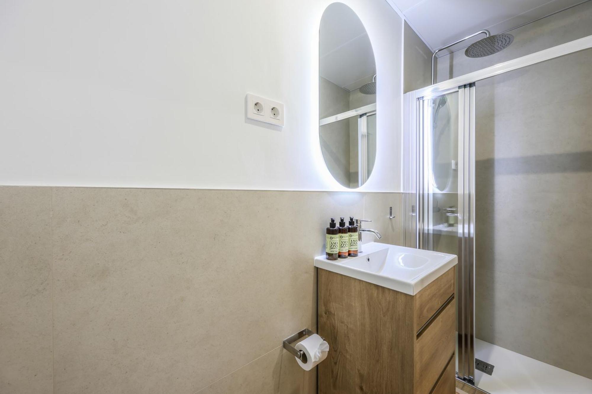 Encantador Apartamento Plaza Del Callao, Mid Term Madrid Bagian luar foto